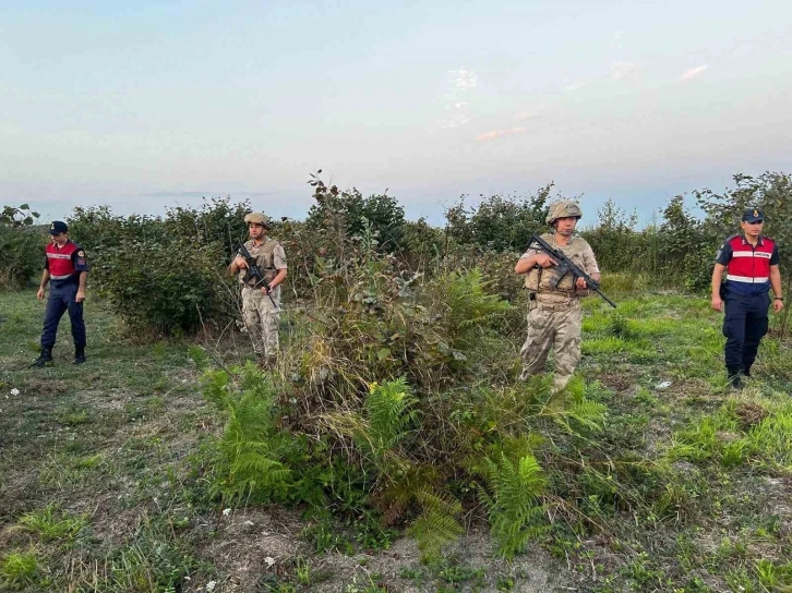 Jandarma fındık hırsızlarına karşı nöbette
