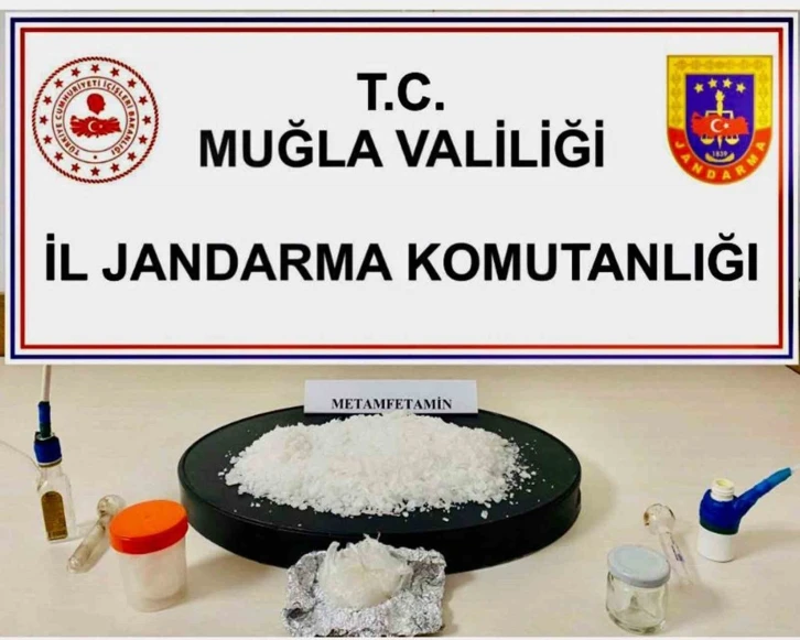 Jandarmadan Fethiye’de uyuşturucu operasyonu
