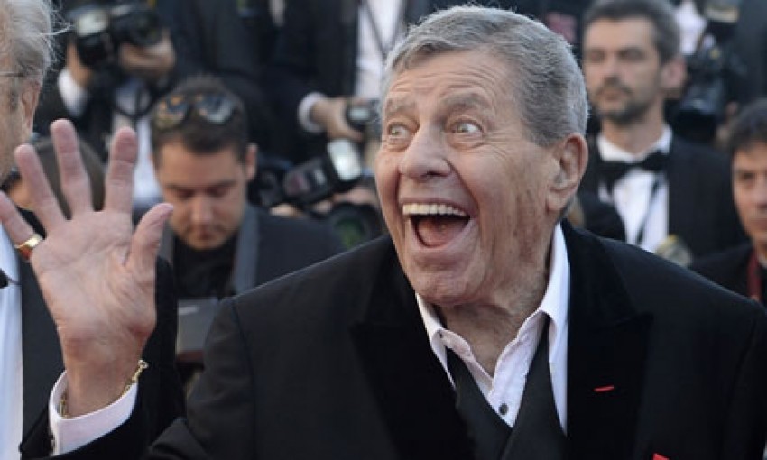 ABD'li ünlü komedyen Jerry Lewis hayatını kaybetti