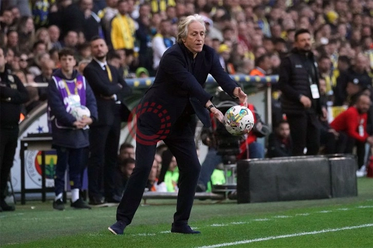 Jorge Jesus: 'Futbolcular taraftarın verdiği destek sayesinde içeri özgüvenle girdi'