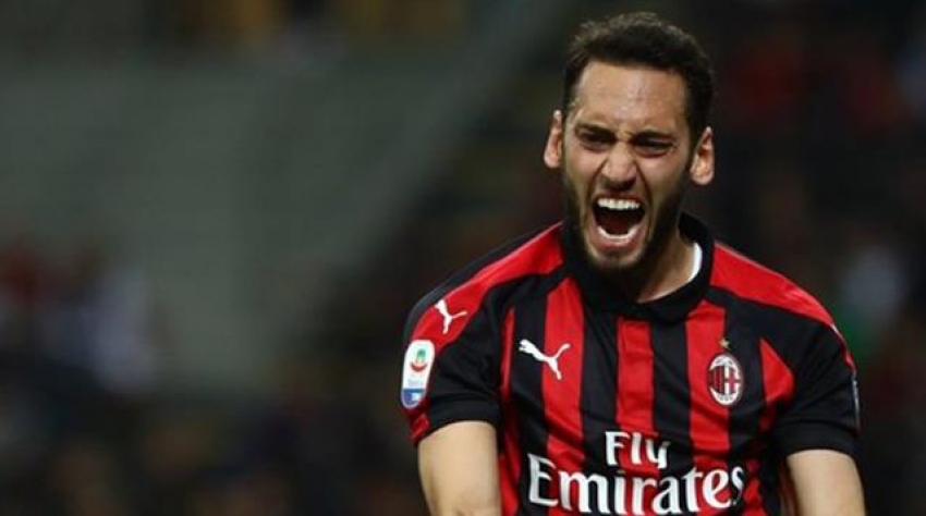 Juventus, Hakan Çalhanoğlu transferi için kolları sıvadı