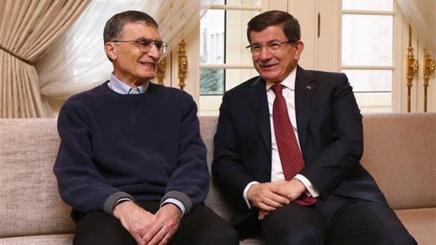 Başbakan Davutoğlu ile Prof. Sancar kahvaltıda bir araya geldi