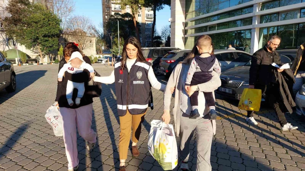 Kadın hırsızlar kucaklarında çocuklarıyla cezaevine gönderildiler
