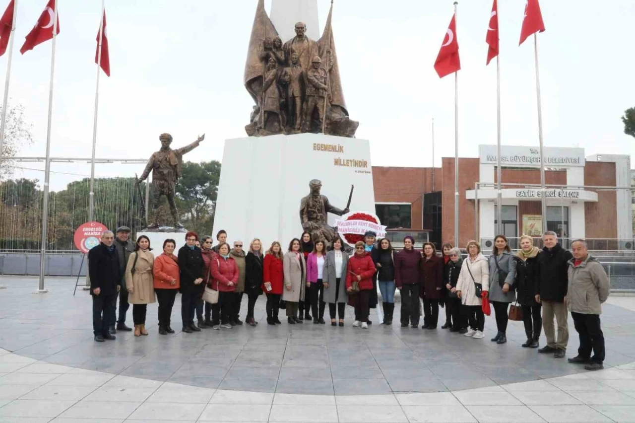 Kadınlar seçme ve seçilme haklarının yıldönümünü kutladı
