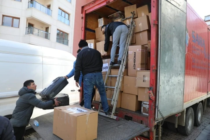 Kağıthane’den deprem bölgesine 60 tır dolusu yardım gitti
