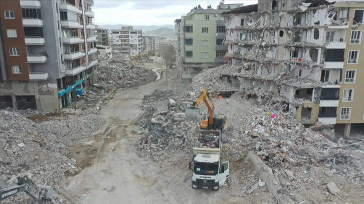 Kahramanmaraş merkezli depremlerde yıkılan binalarla ilgili tutuklananların sayısı 269'a yüksel