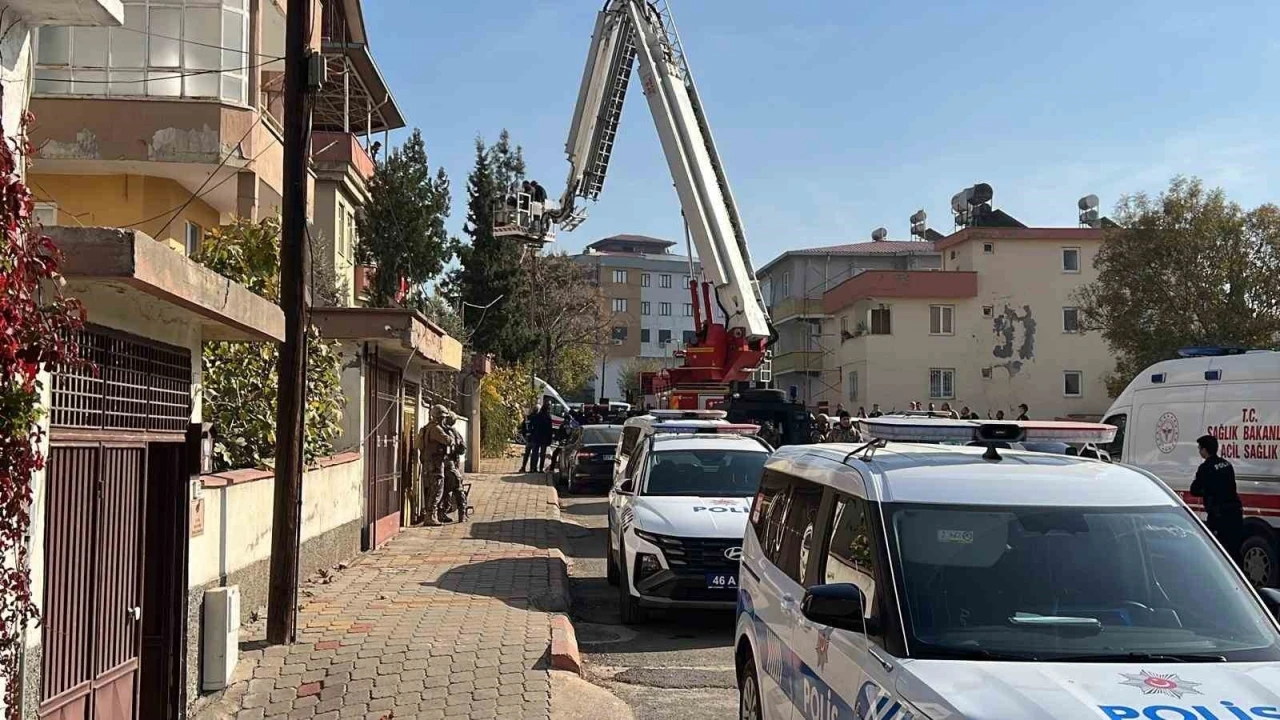 Rehin alınan aileyi özel harekat polisi kurtardı