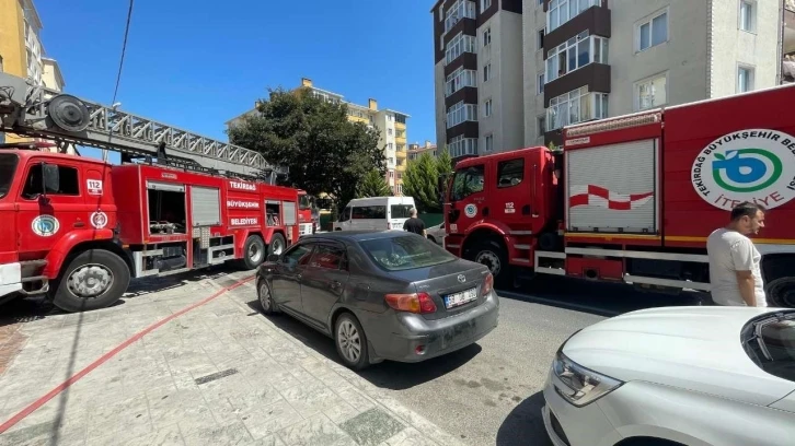 Kapaklı’da yatakta çakmakla oynayan çocuk yangın çıkardı
