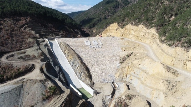 Karabük'te yapımı tamamlanan Haslı Göleti su tutmaya başladı