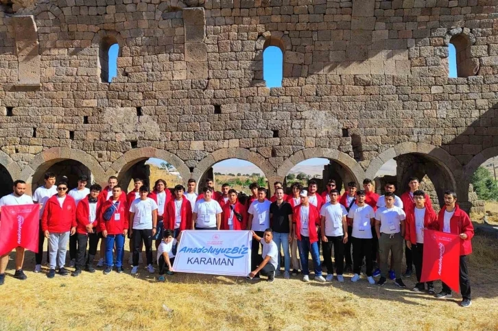 Karaman’a “Anadolu’yuz Biz” projesiyle gelen gençler kenti tanıdı
