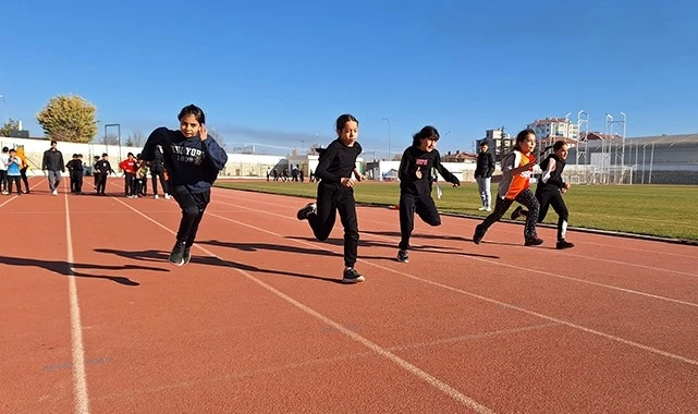 Karaman’da düzenlenen U14 atletizm il yarışmaları sona erdi
