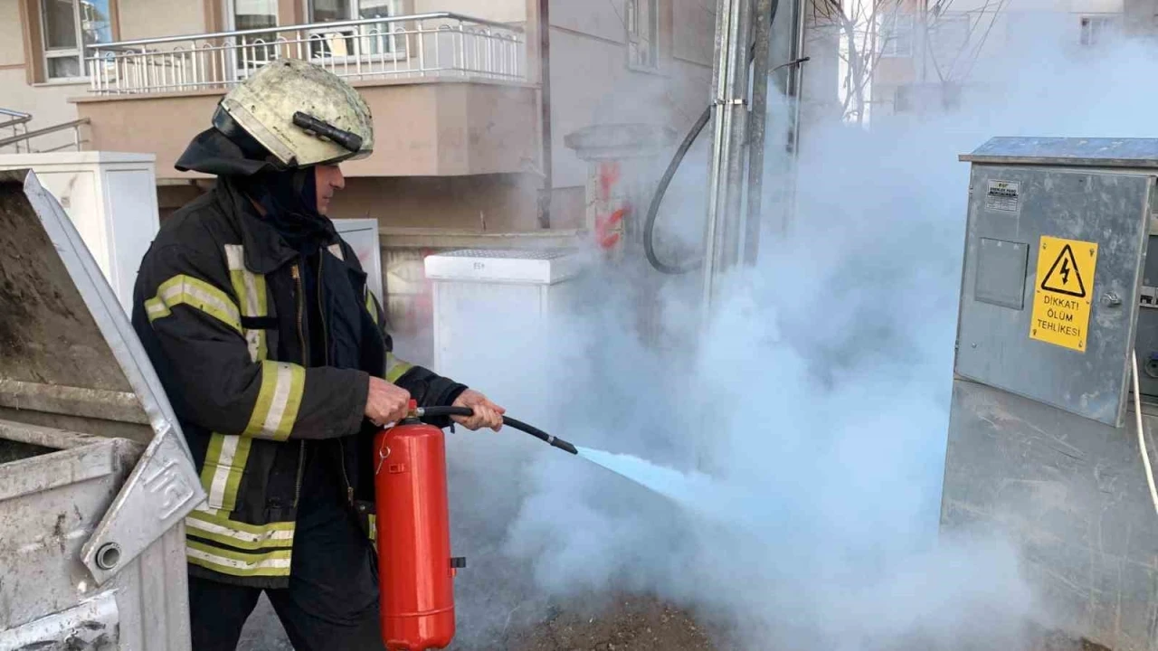 Karaman’da yanan elektrik kabloları korkuttu
