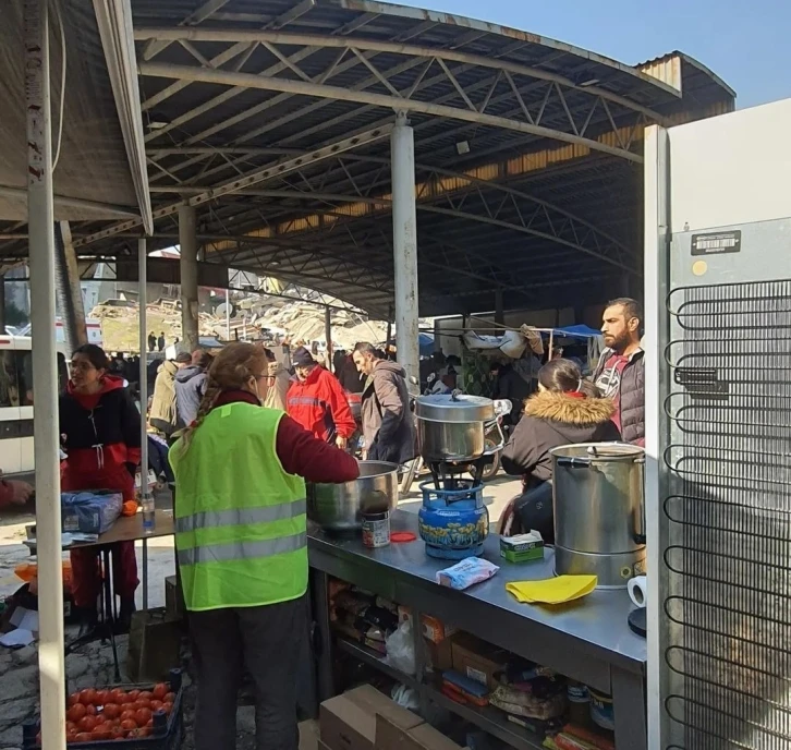 Karavan sahipleri araçlarını deprem bölgesine götürmek istiyor
