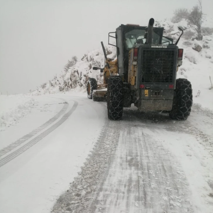 Kardan kapanan 116 mahallenin yolu ulaşıma açıldı
