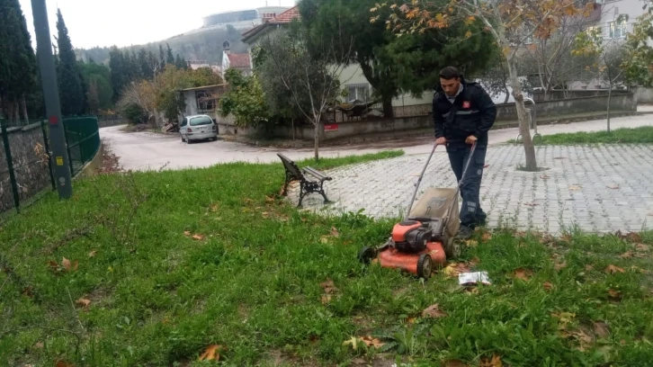 Karesi Belediyesi’nden milyonlarca metrekarede ot temizliği
