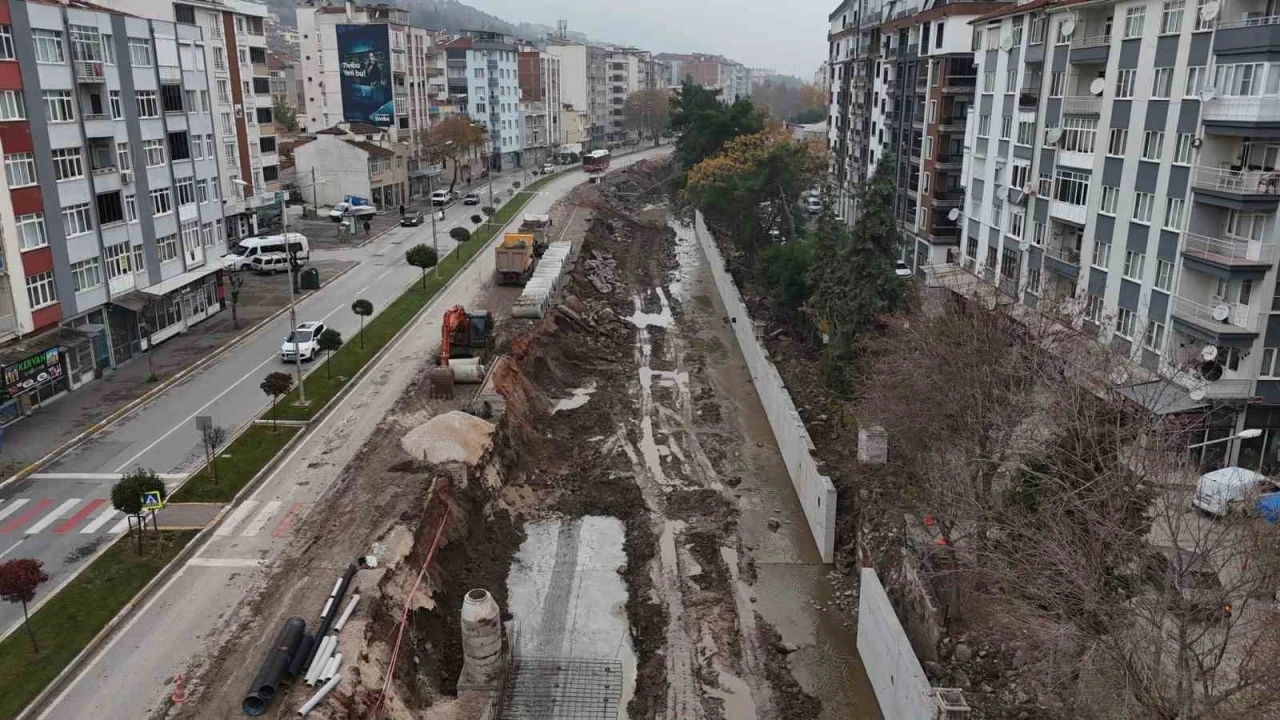 Karesi’de taşkın riski azalacak
