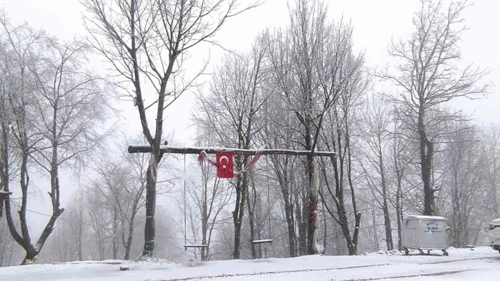 Kartepe beyaza büründü
