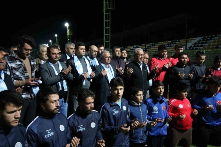 Kaş Belediye Spor futbol takımı sezonu dualarla açtı
