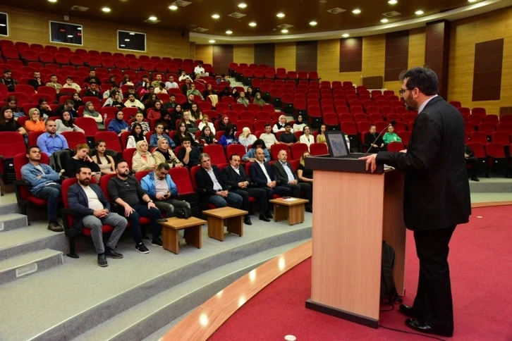 Kastamonu’da “Filistin Arap ve İbrani Basının Gözünden Türk Milli Mücadelesi” adlı konferans düzenlendi
