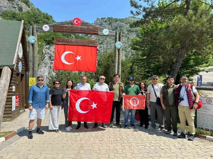 Kastamonu’yu gelen Kazakistan heyeti, Horma Kanyonuna ve cam terasa hayran kaldı
