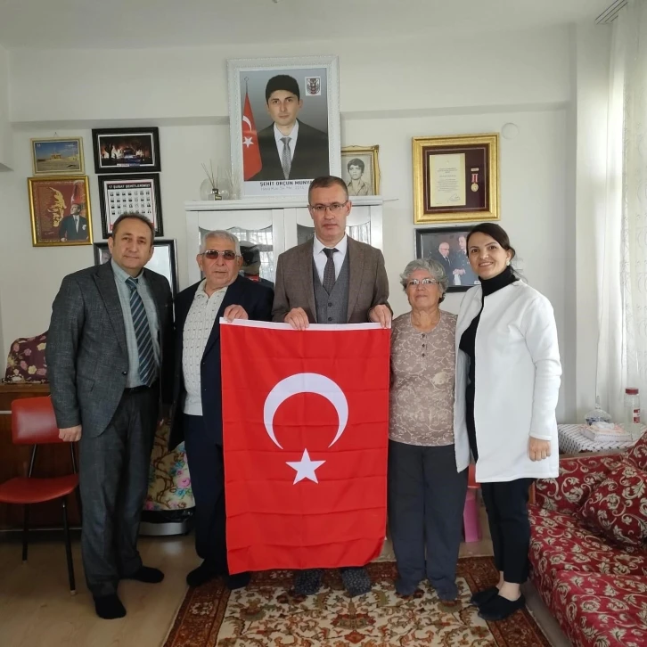 Kaymakam Ertaş, şehit ailelerini yalnız bırakmıyor
