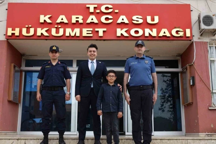 Kaymakam Gündoğdu koltuğunu Karabacaklı’ya devretti
