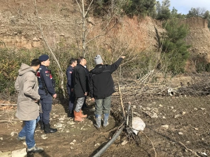 Kaymakam Memiş, selden zarar gören mahalleleri ziyaret etti
