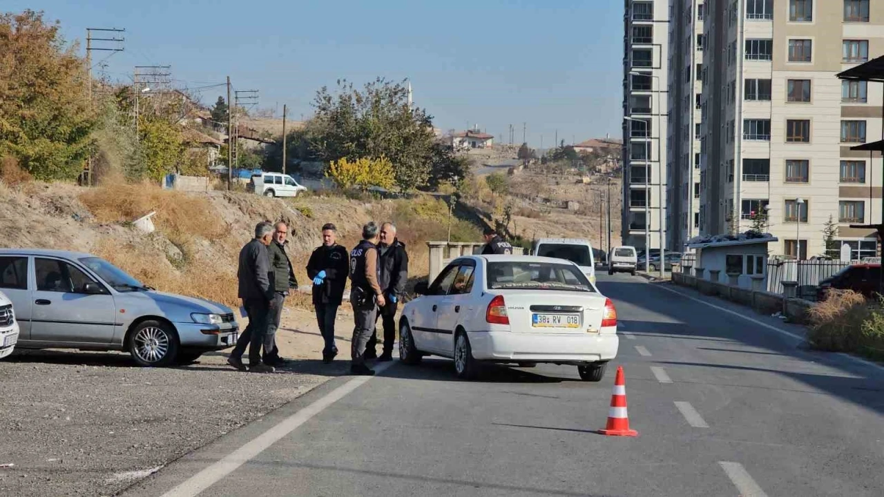 Kayseri’de bıçaklı kavga: 13 yaşındaki çocuk ağır yaralandı
