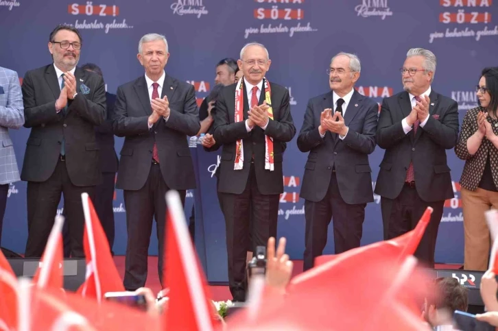 Kemal Kılıçdaroğlu ve Mansur Yavaş, Eskişehirliler ile bir araya geldi
