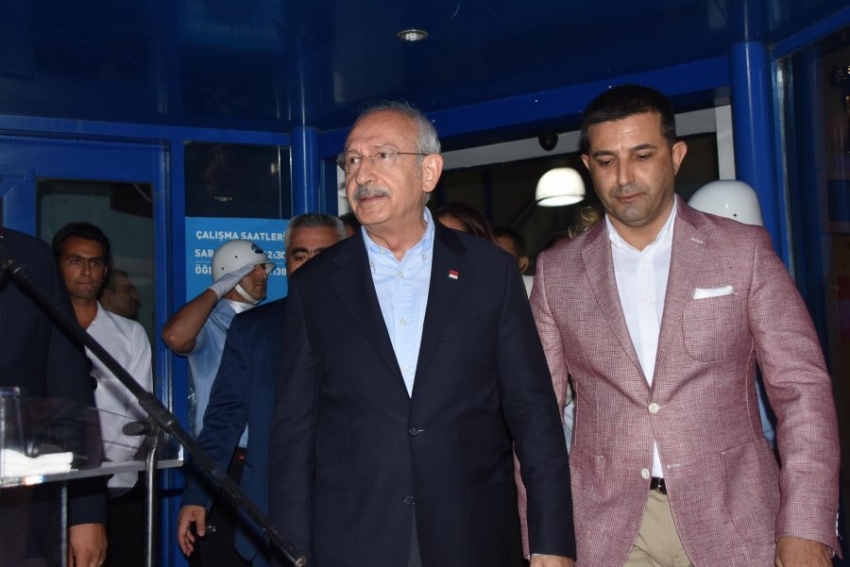 Kılıçdaroğlu'na yumurtalı saldırı...