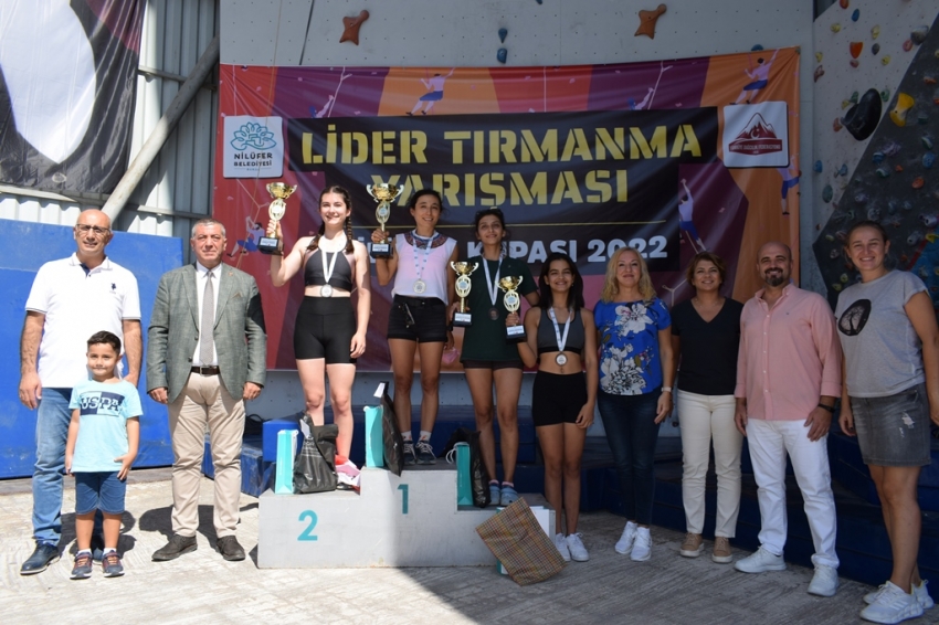 Nilüfer'de tırmanma yarışması nefes kesti