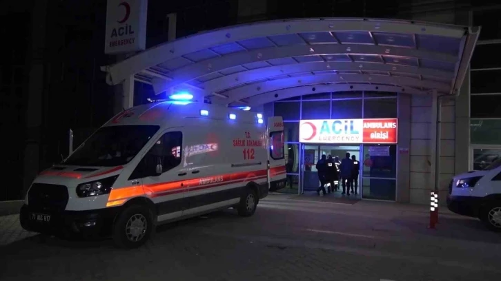 Kırıkkale’de ambulans ile ticari taksi çarpıştı: 4 yaralı
