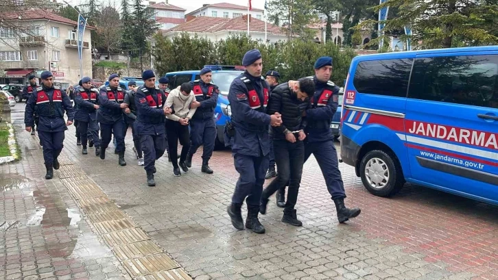 Kırklareli’de yaşlı çifti dolandıran şüpheliler yakalandı
