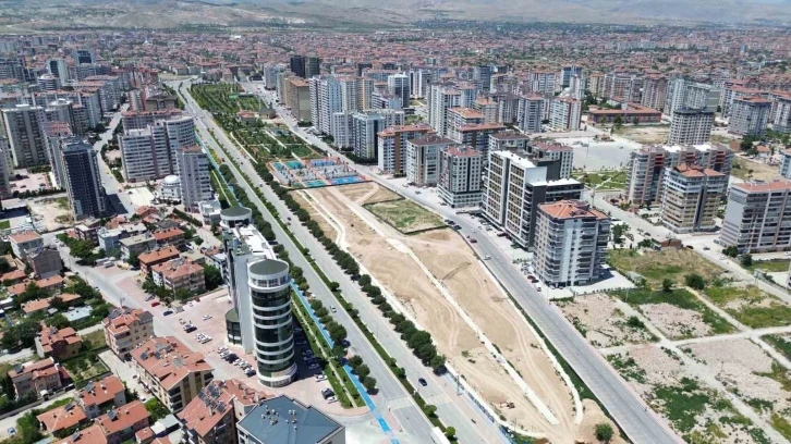 Konya BÜyükşehir Şefik Can Parkı üçüncü etap çalışmalarını sürdürüyor
