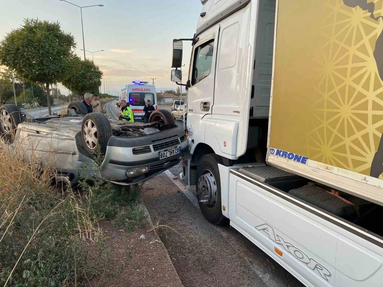 Konya’da 2 tır ve 1 otomobil çarpıştı
