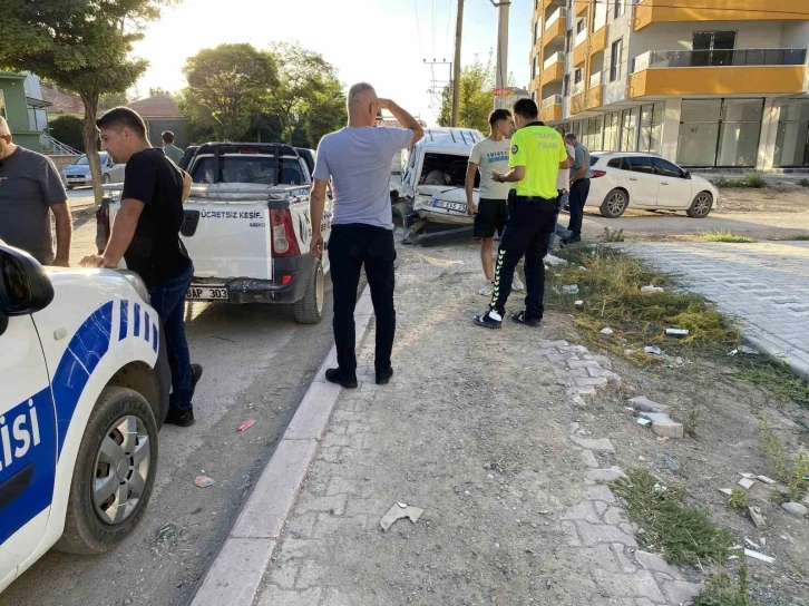 Konya’da iki ayrı trafik kazası: 5 yaralı
