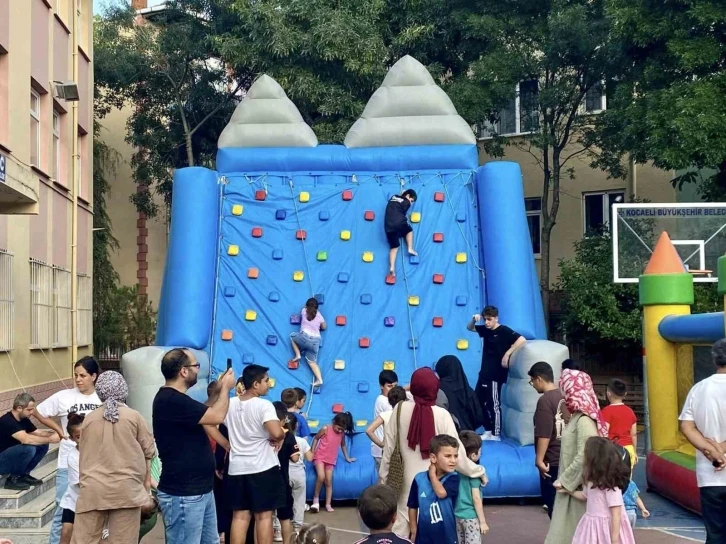 Körfez’de çocuk şenlikleri başladı
