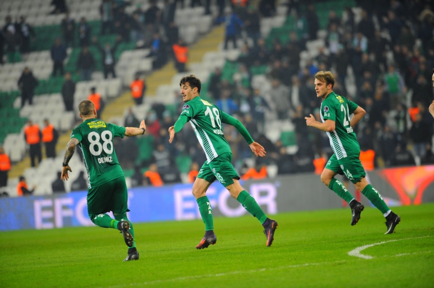 Bursaspor Kubilay ile uzattı