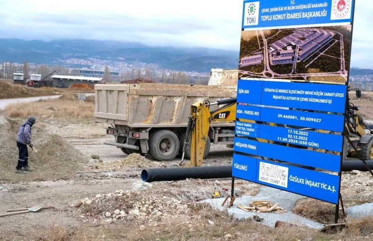 Küçük Sanayi Sitesi’nde kanalizasyon hattı döşeme çalışmaları başladı
