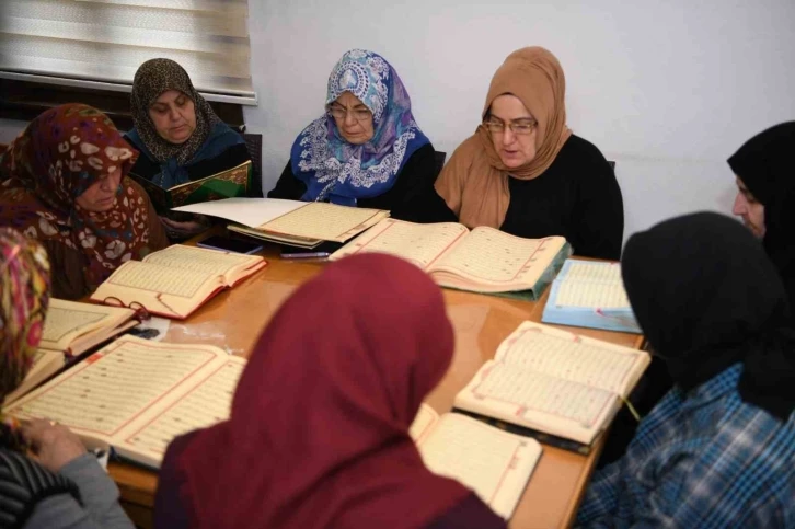 Kur’an-ı Kerim kursuna yoğun ilgi
