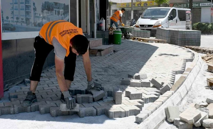 Kuşadası Belediyesi, Davutlar’da çalışmalarını sürdürüyor
