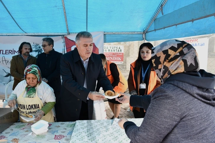 Kuşadası Belediyesi’nden Çanakkale Şehitleri İçin Lokma Hayrı
