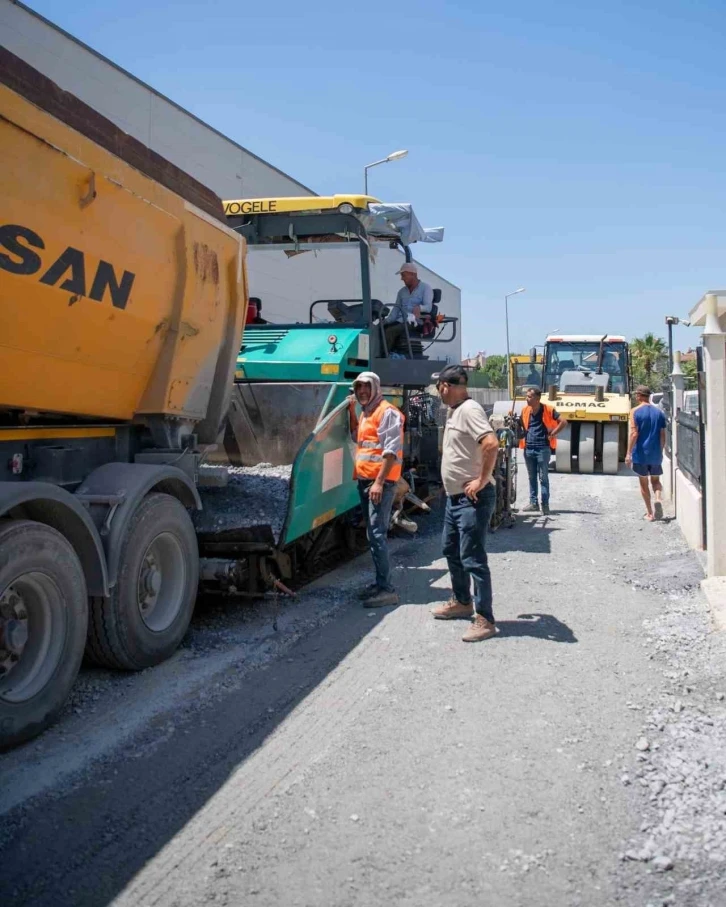 Kuşadası’nda Karaova ve Soğucak Mahalleleri’nde yollaryenilendi
