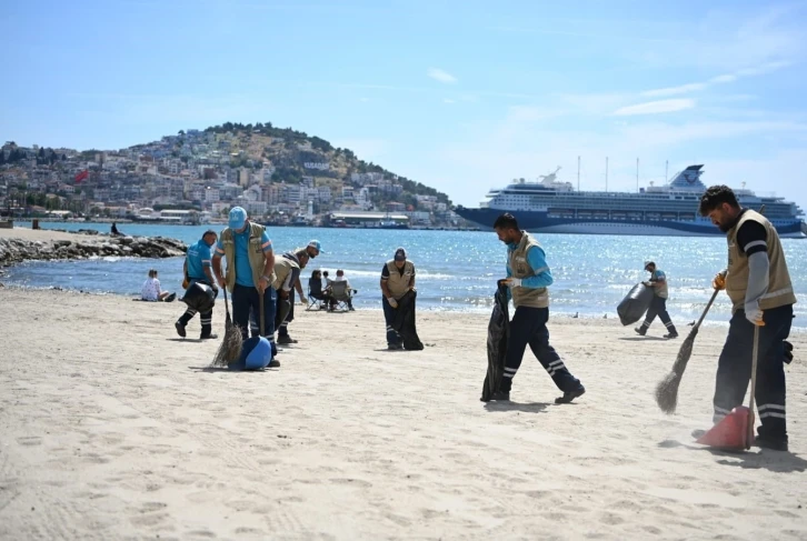 Kuşadası’nda plajlar sezona hazırlandı
