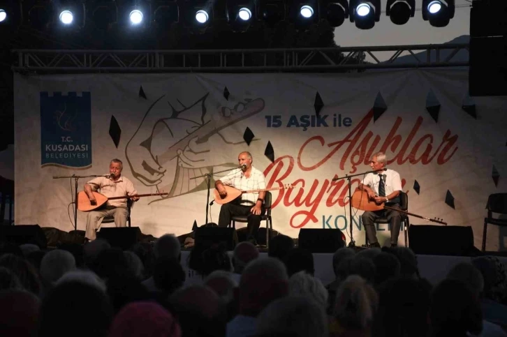 Kuşadası’nda "Aşıklar Bayramı" etkinliği düzenlendi
