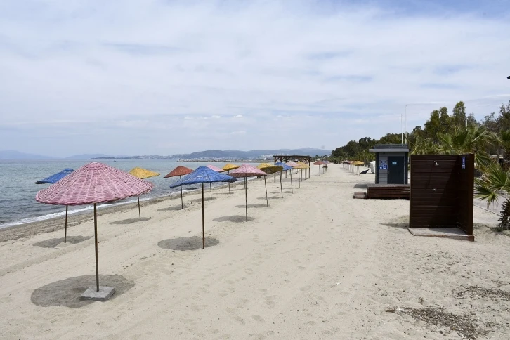 Kuşadası plajları mavi bayrak ile taçlandı
