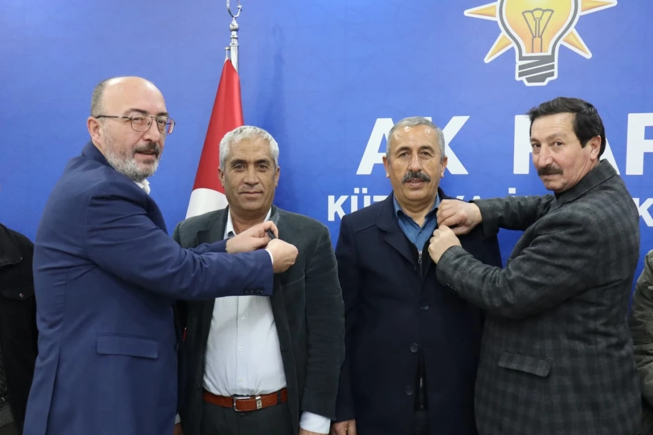 Kütahya’da AK Parti’ye 60 yeni üye
