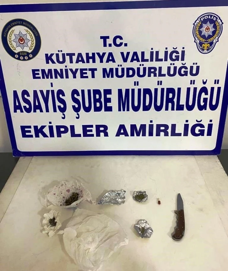 Kütahya’da bir kişinin üzerinde uyuşturucu madde ele geçirildi
