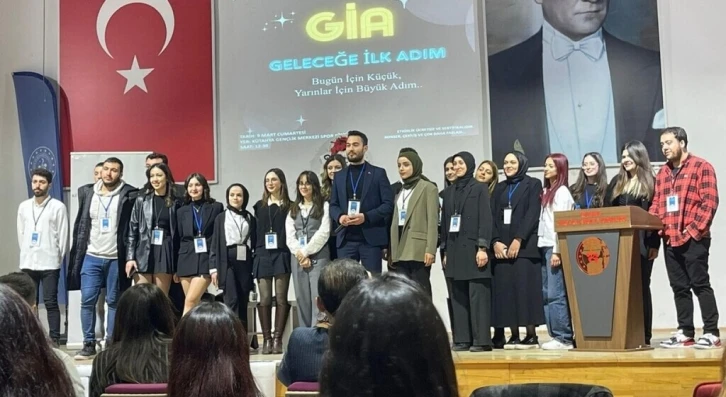 Kütahya’da ’Geleceğe ilk adım’ konulu zirve
