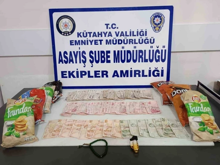 Kütahya’da marketten hırsızlık yapan şüpheli yakalandı
